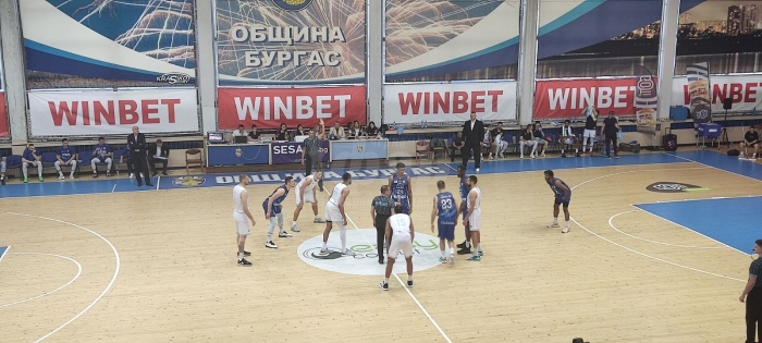 Баскетболният „Черноморец“ отново прегази „Спартак“