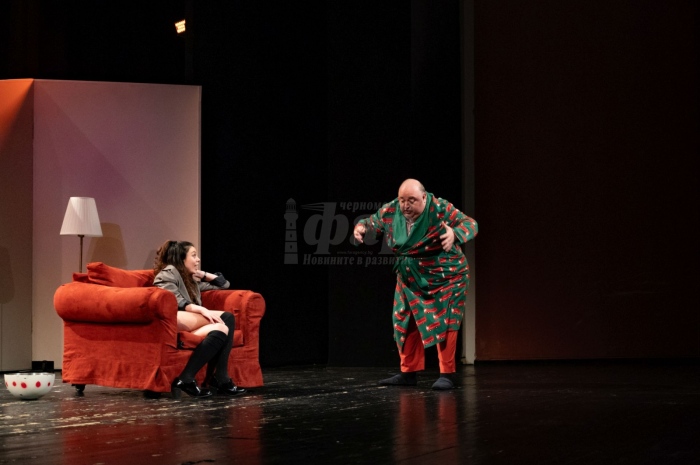 Любо Нейков гостува в Бургас с комедията “Натюрморт със затлъстял племенник”