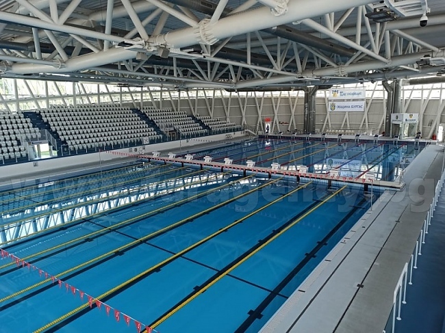Плувните клубове в Бургас подновиха тренировки