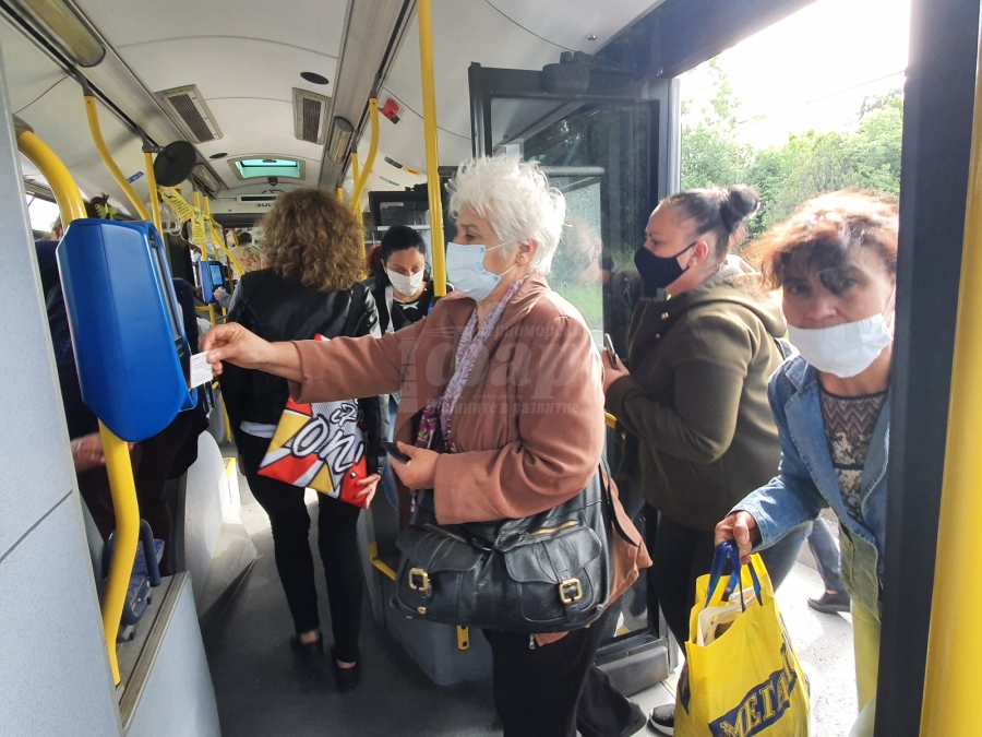 Започнаха проверки за носенето на маски в градския транспорт
