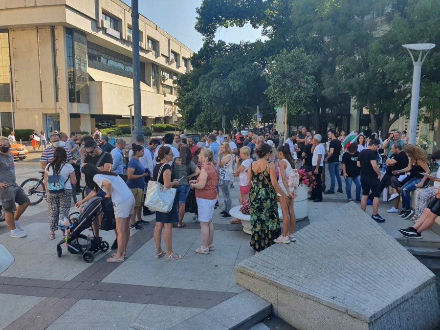 Ден пореден на протест в Бургас