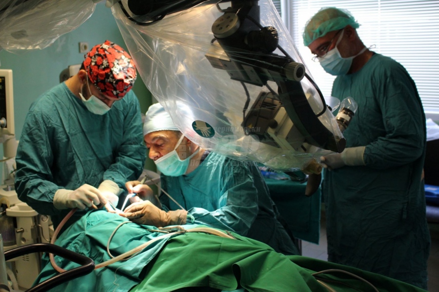 В Бургас направиха първата кохлеарна имплантация – исторически момент