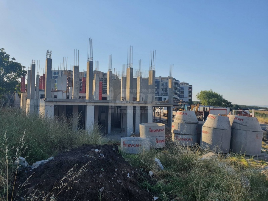 Започна строителството на Студентския блок в Меден рудник