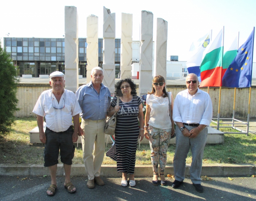 Жертвите при терористичния акт на летище Бургас бяха почетени