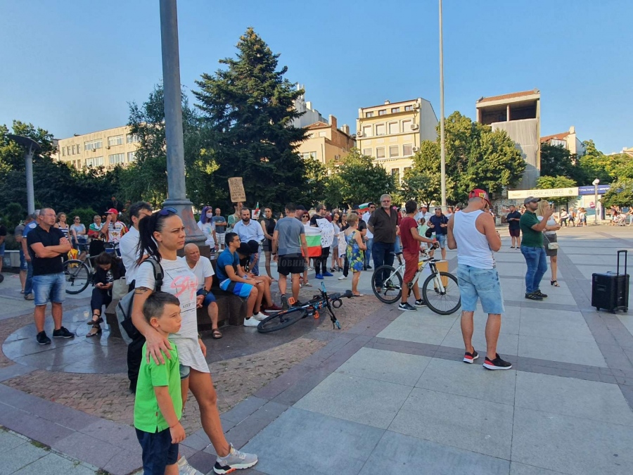 Седми ден протест в Бургас