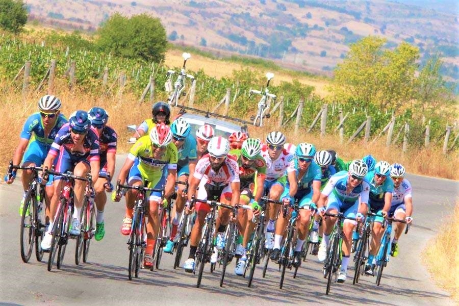 Спират движението по пътя Ветрен-Бургас заради международната колоездачна обиколка 