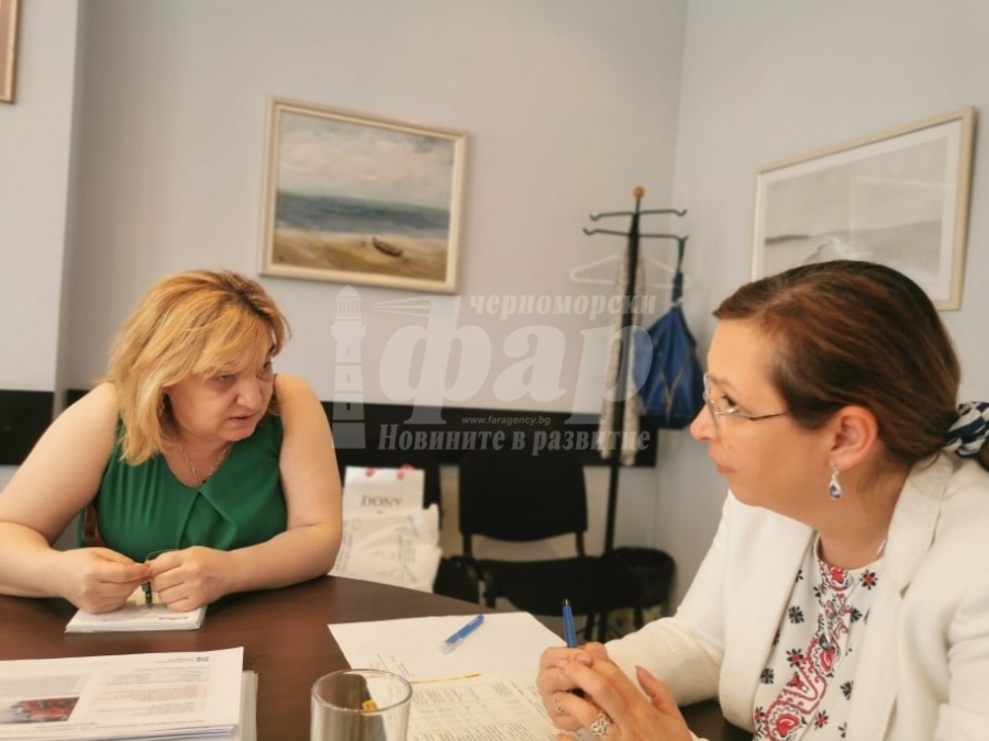 Зам.-министър Русинова отново с приемна в Бургас