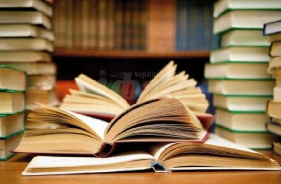 Акция „Книгодарител“ събира книги за малките читалища