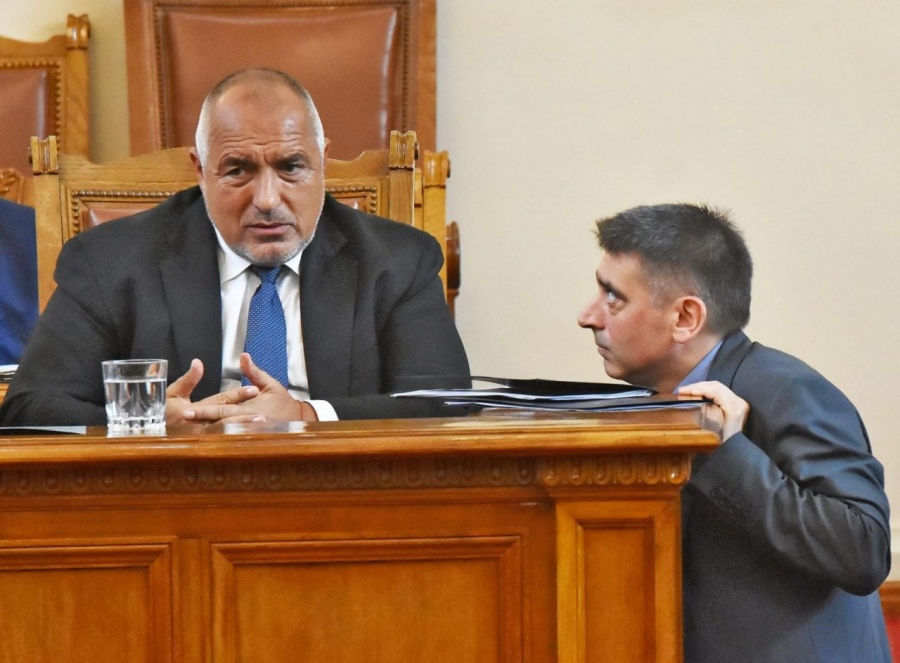 Данаил Кирилов подаде оставка като министър пред Борисов