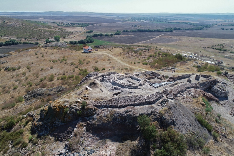 Разкрита е напълно кулата – донжон в крепостта Русокастро 