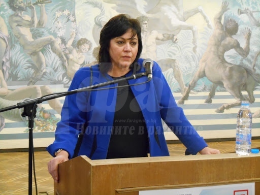 Корнелия Нинова: В цял свят правителствата се опитват да спасят икономиката, българското правителство я убива