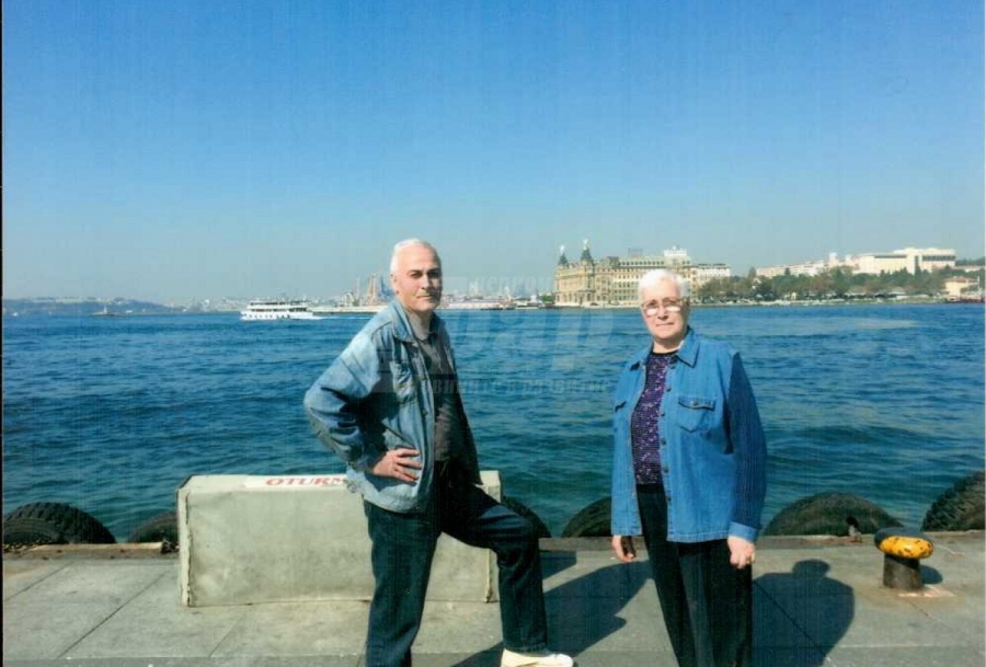 Легенда на „Черноморец” и жена му отбелязаха 60 години от сватбата