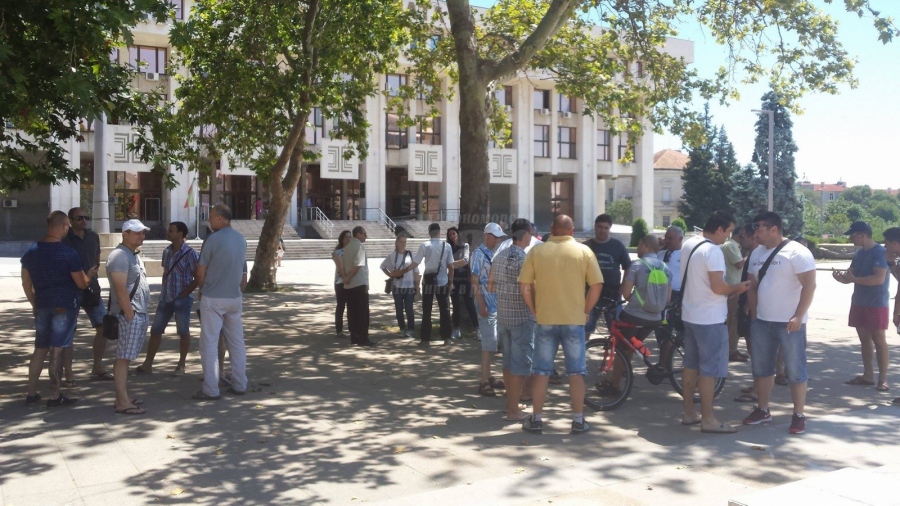 Бургаски служители на МВР излизат на протест за по-високи заплати