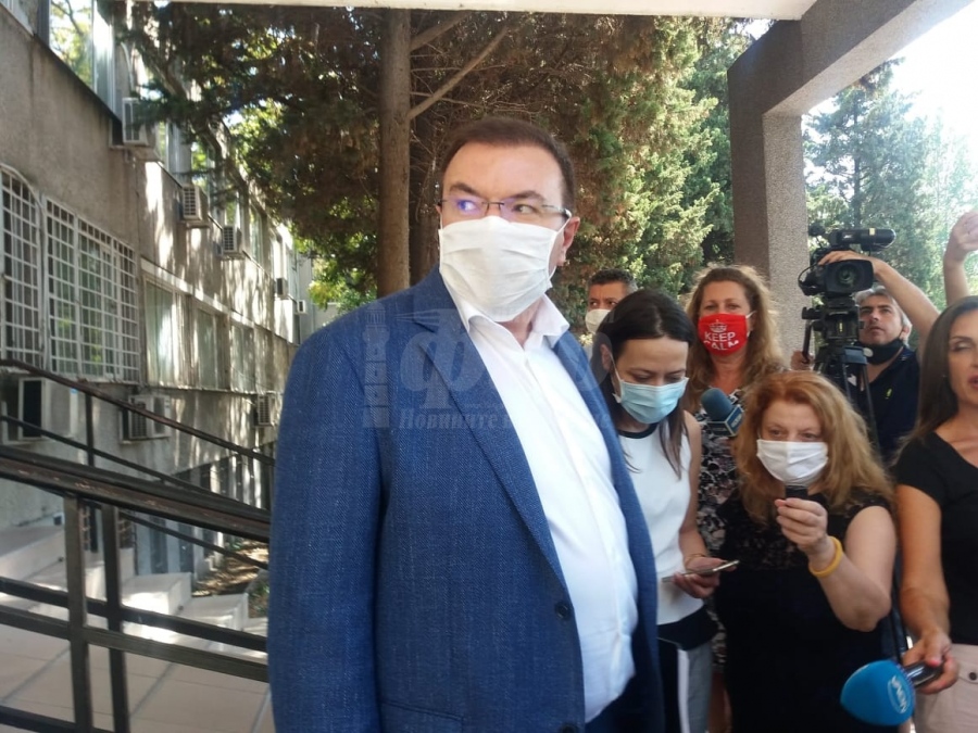 Здравният министър пристига спешно в Бургас