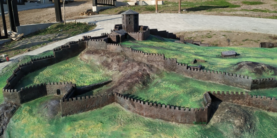 Бургаски художник направи макет на крепостта „Русокастро”