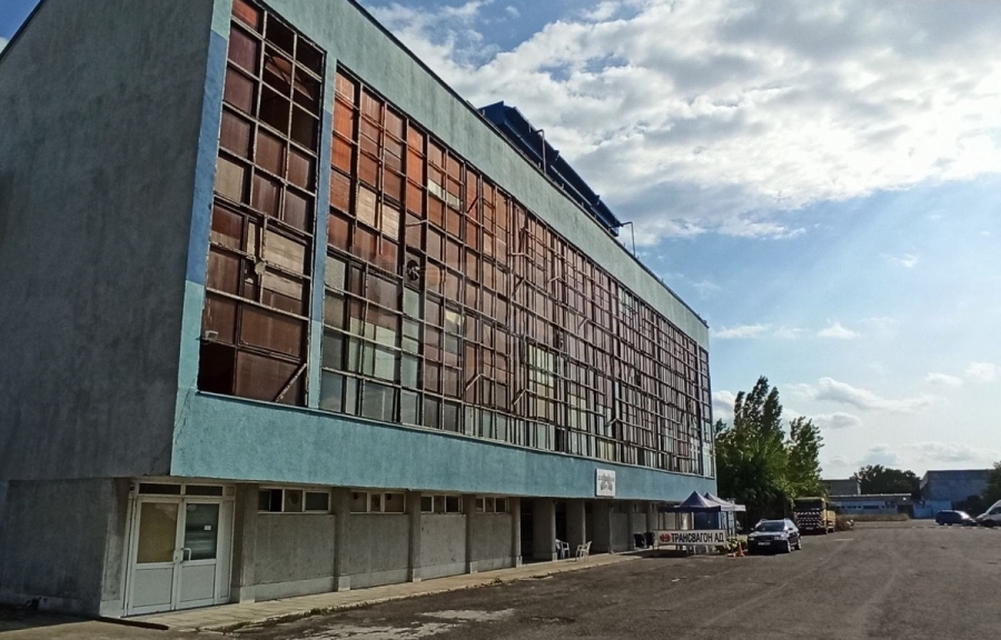 Ръководството на „Черноморец”: Наемът за стадиона ни съсипва