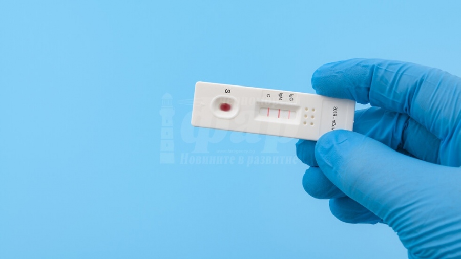 Антигенните тестове ще са безплатни, след като се приравнят към PCR