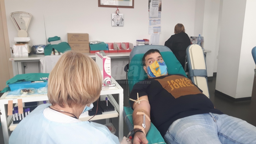 В УМБАЛ Бургас отпада задължителният ПСР за дарители на кръв за плазма