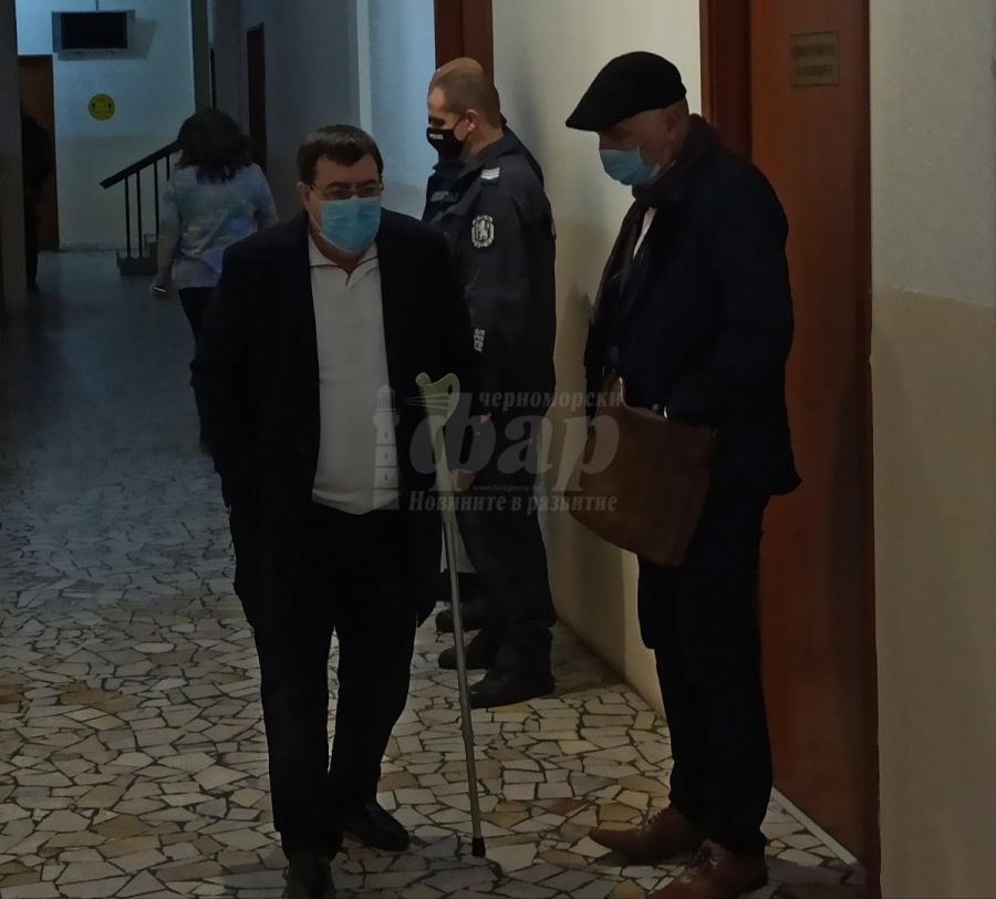 Съдът разреши на Бенчо Бенчев отново да напуска страната