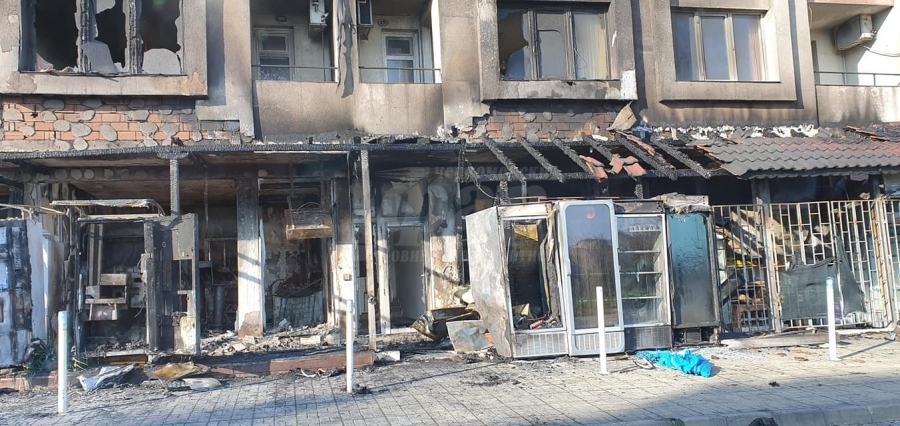 Пострадала от пожар жена в Приморско е с влошено състояние