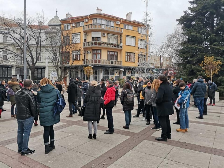 Бизнесът в Бургас се обяви за отваряне, ще подкрепи Националния протест „МАРШ към свободата”