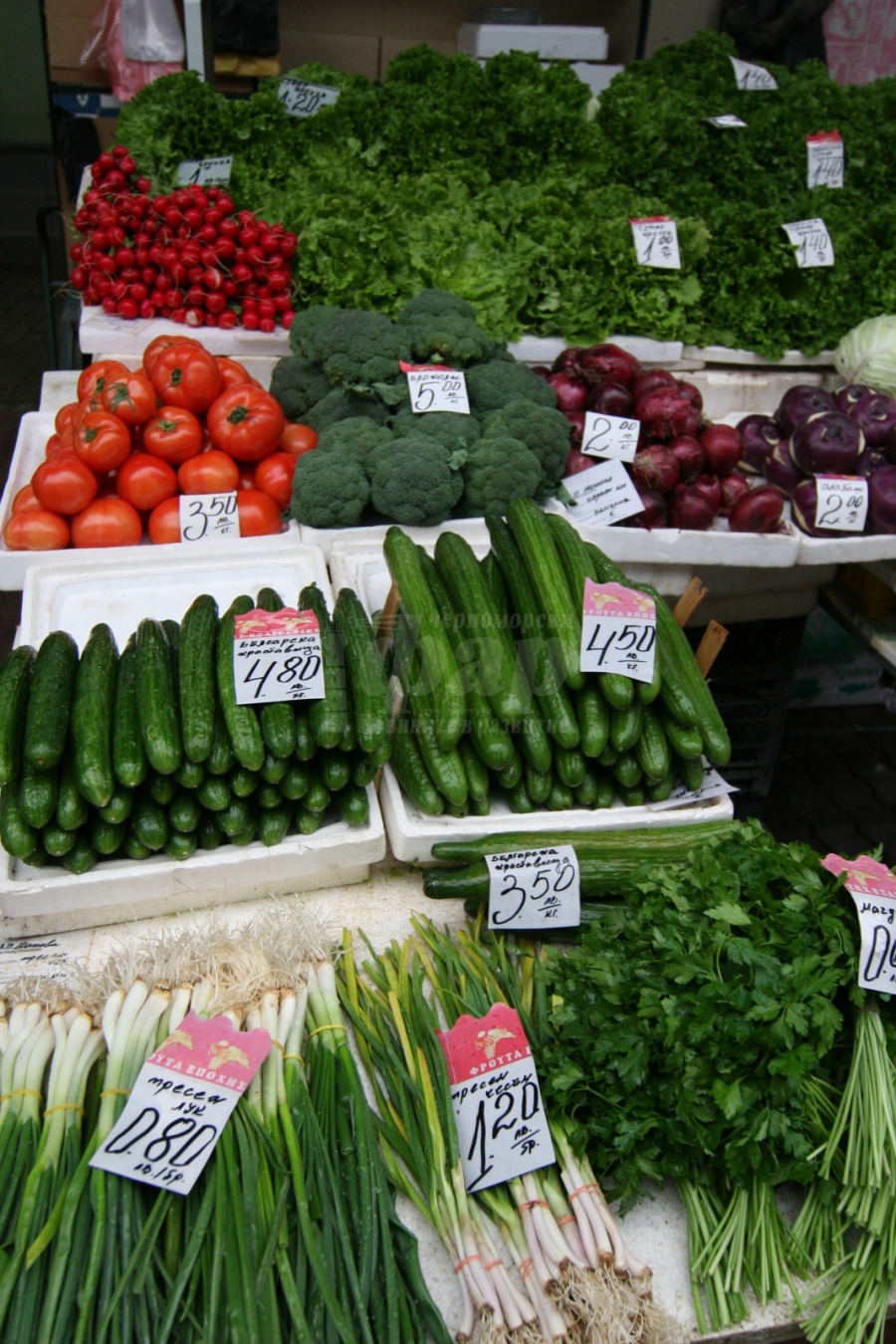 Бургазлии дояждат туршиите, оскъдно пазаруват зеленчук
