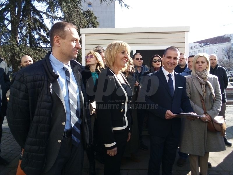 Мая Манолова откри кампанията на \