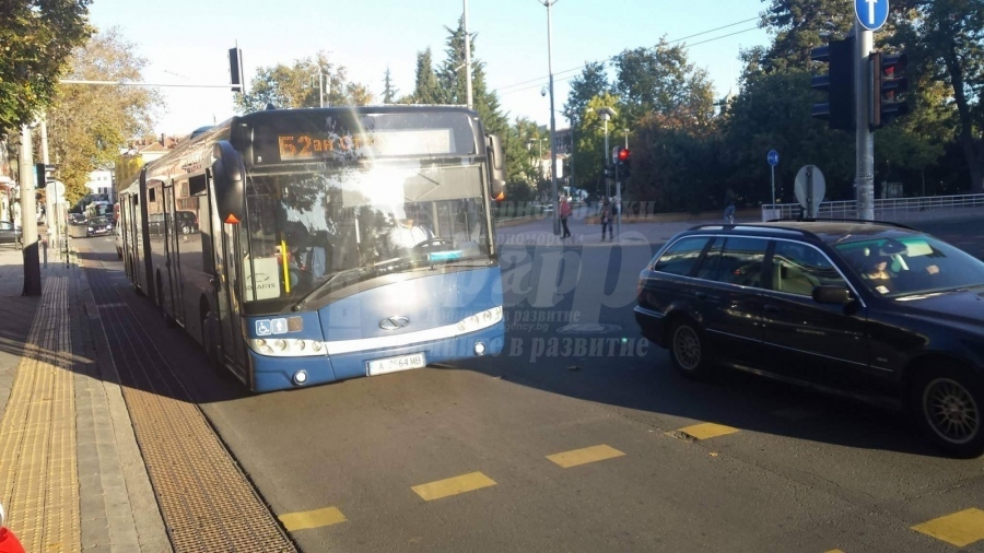 Бургазлийка пострада в автобус на градския транспорт