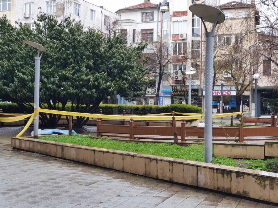 42-годишен арменец издъхна в градинката пред Община Бургас