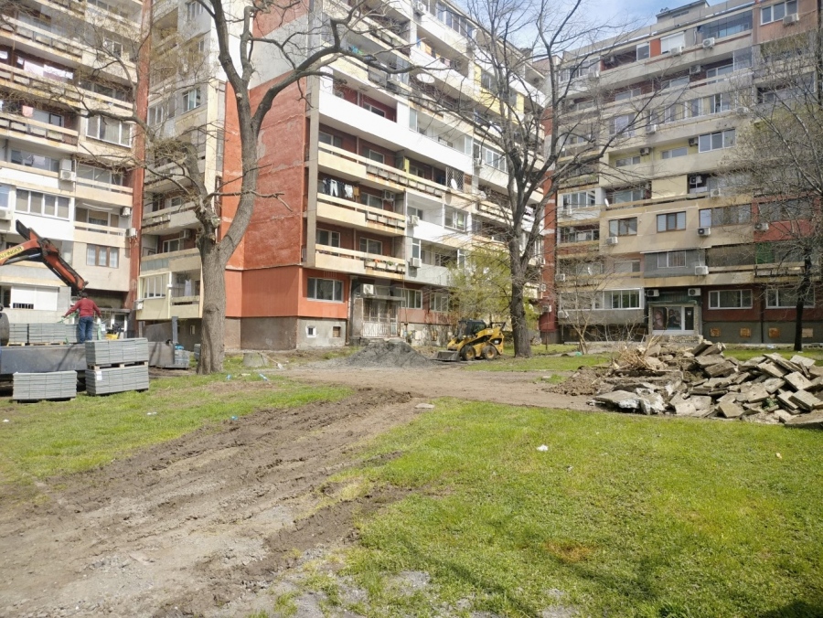 Районът около бл. 46 в „Братя Миладинови“ ще бъде благоустроен