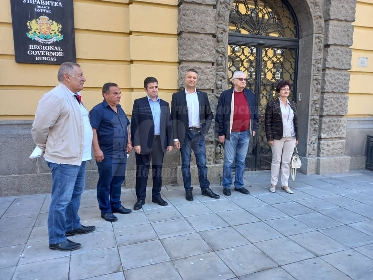 БСП регистрира листата си, искат 4-ма депутати в Бургас