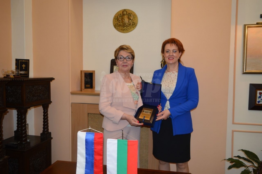 Областният управител проф. Мария Нейкова прие новия посланик на Русия
