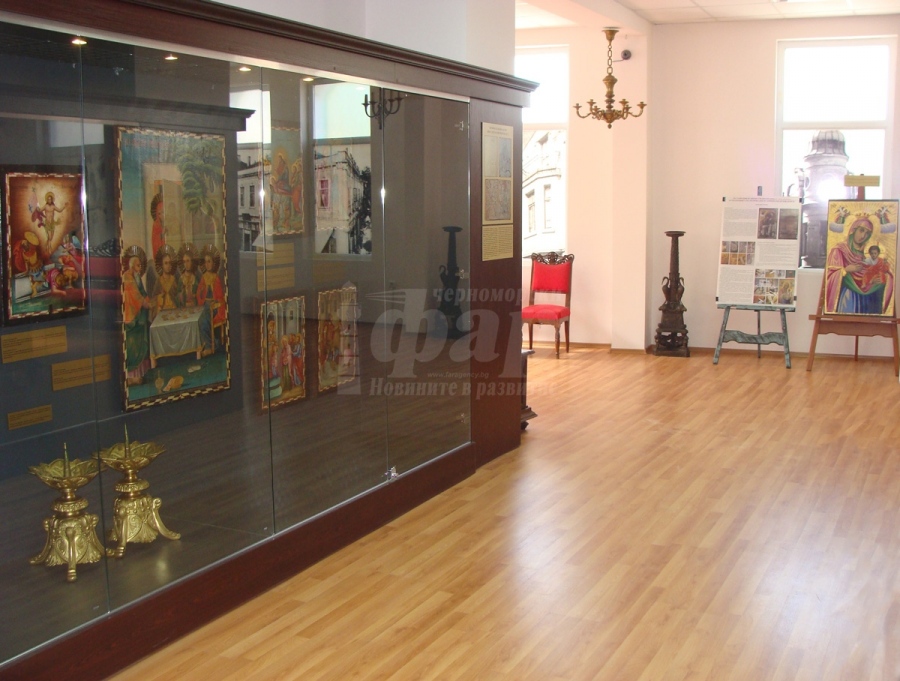 Издават „Каталог на иконите от Регионален исторически музей – Бургас“