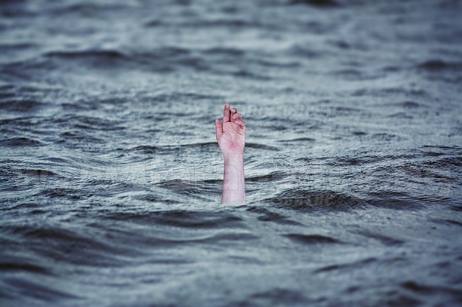Младеж се удави в язовир до Екзарх Антимово