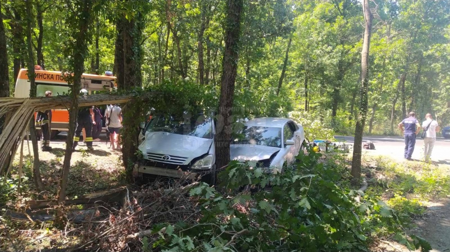 Тежка катастрофа на пътя Приморско-Созопол, има пострадали