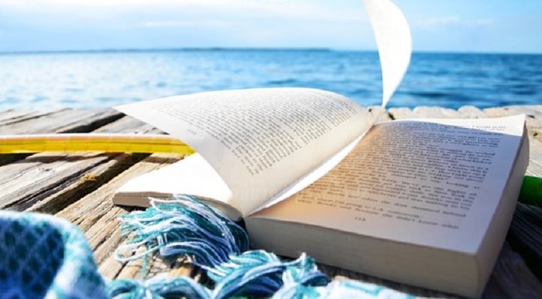 Фестивалът „С книга на плажа“ ви очаква от 11 до 15 август край експоцентър „Флора“