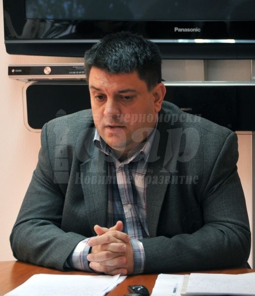 Атанас Зафиров оглави Комисията по отбрана в 46-то НС