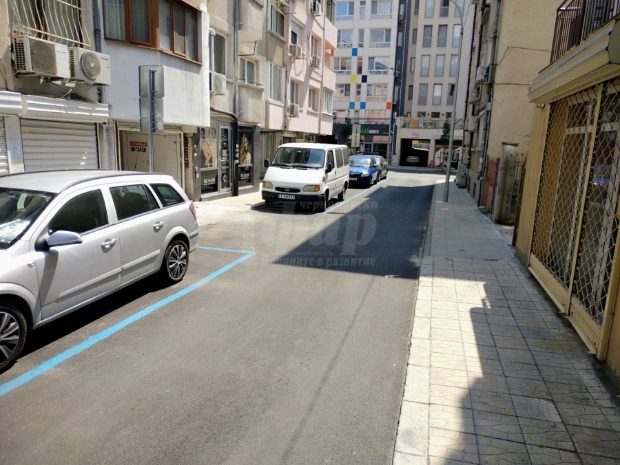 Нов асфалт по улица „Страхил“ след ВиК ремонт