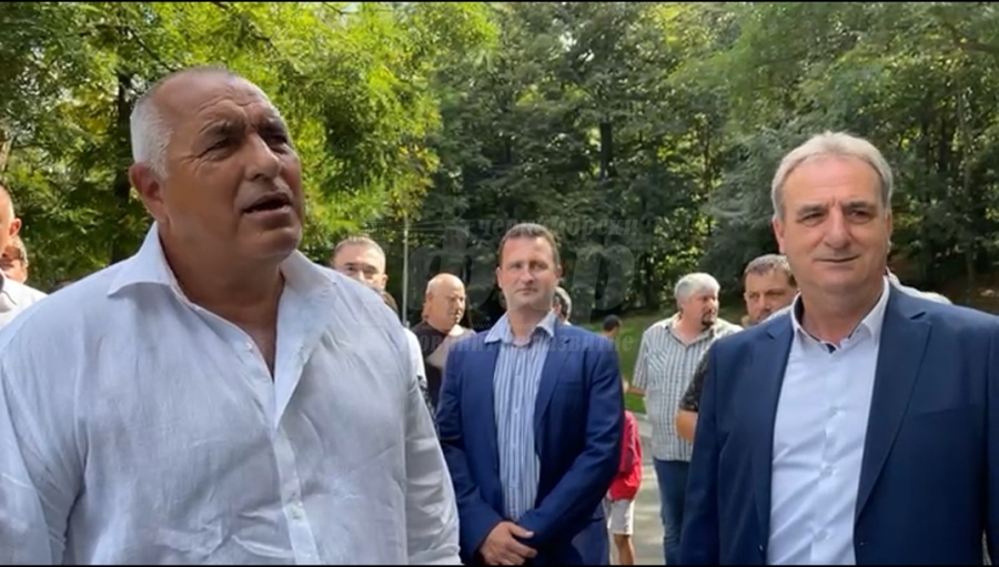 Бойко Борисов на изненадваща визита в Айтос