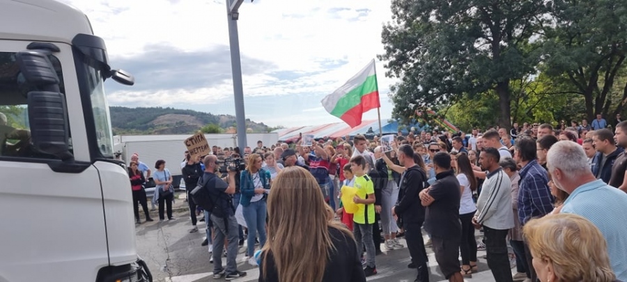 В Айтос се стягат за пореден протест против „пътя на смъртта“