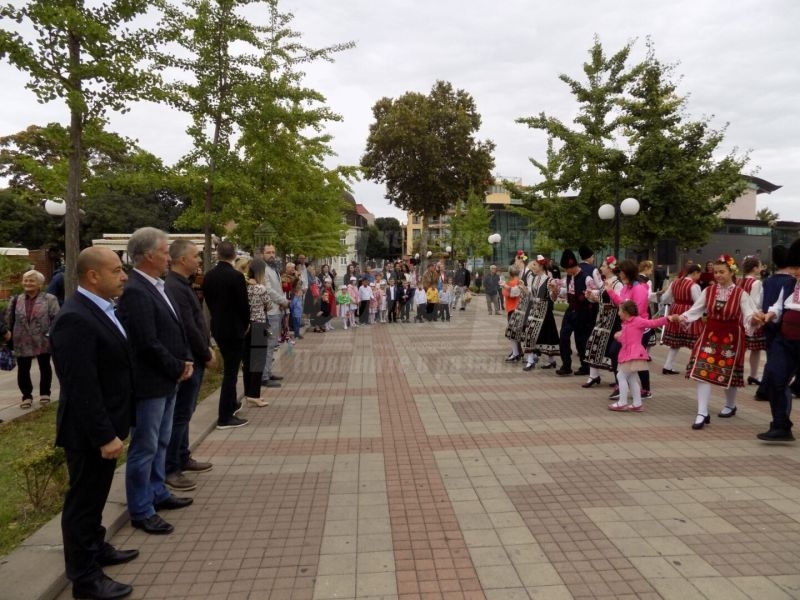  В Поморие -тържествени слова и детски концерти за Независимостта