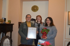 Областният управител Мария Нейкова с жест към родолюбците в област Бургас