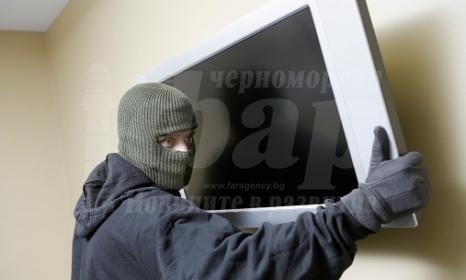 Бургазлия отмъкна два телевизора от х-л на «Александровска»