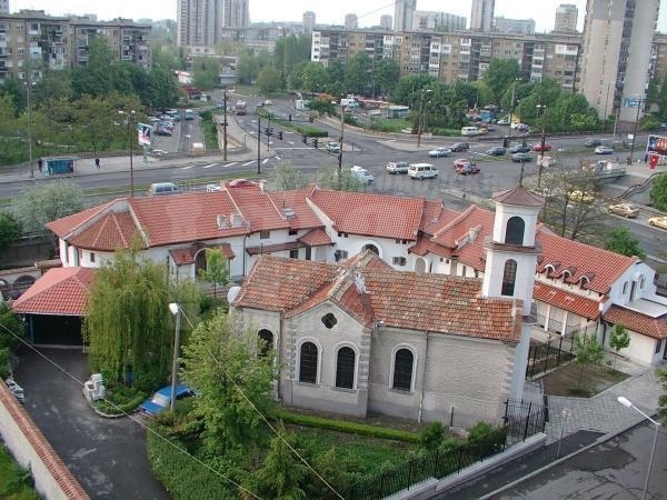 Бургаските църкви слагат кутии за дарения за украинците