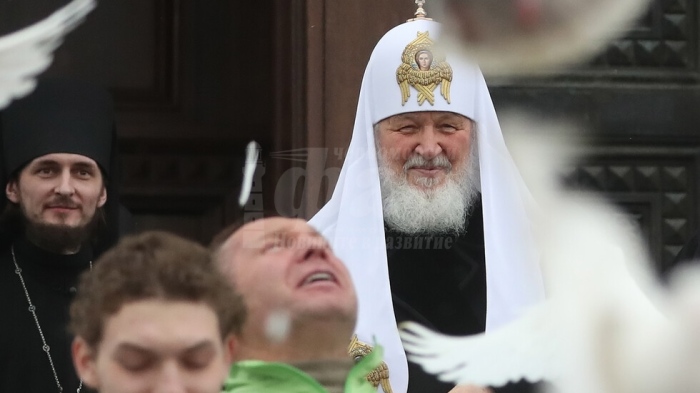 Руският патриарх отправи молитва за бърз край на войната в Украйна