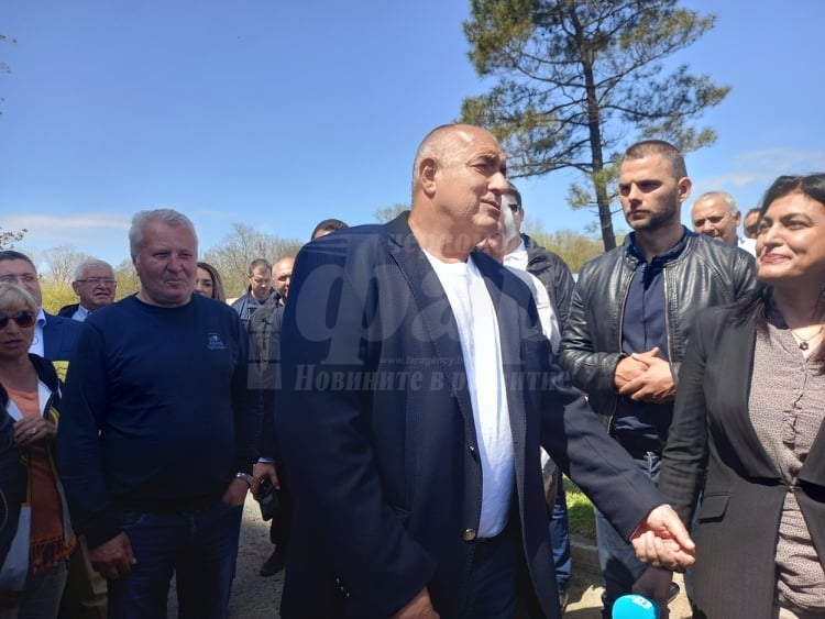 Борисов за спрения газ: Всички ще платим затова, че докарахме промяната