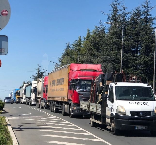  В деня за матури! Превозвачи отново на протест 