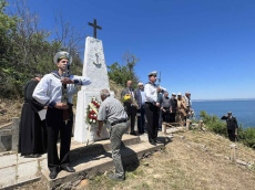 Почетоха паметта на загинали при изпълнение на войнския си дълг моряци /СНИМКИ/