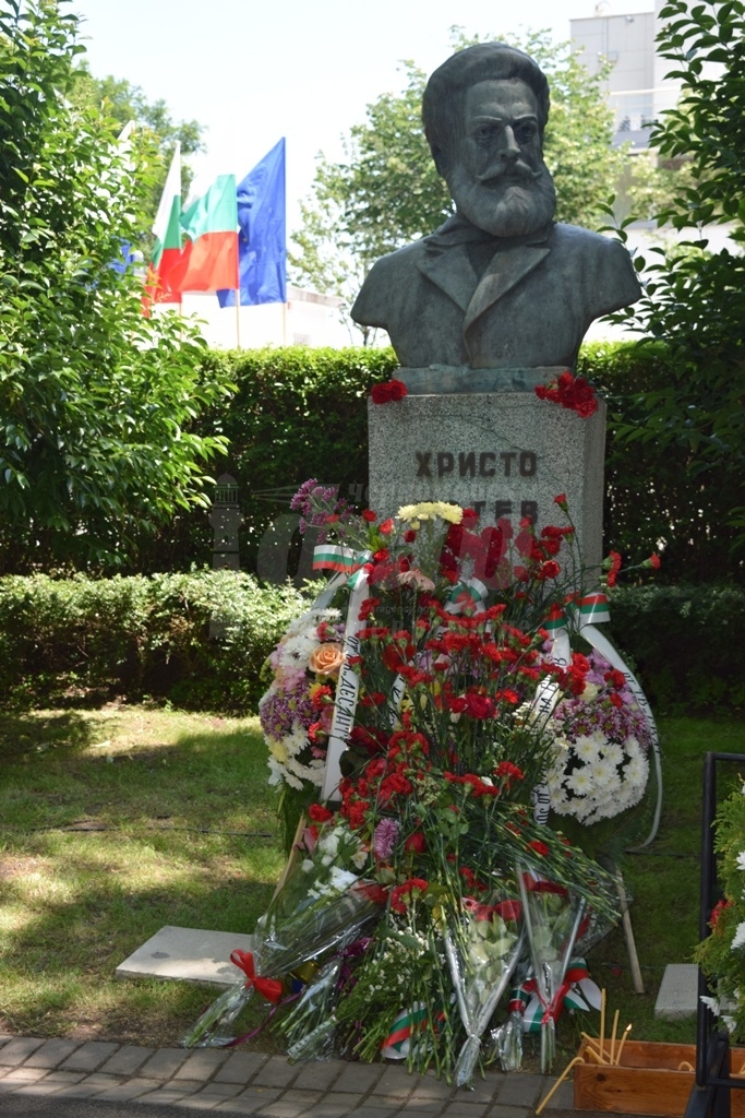 Бургас ще почете паметта на Ботев. Вижте събитията