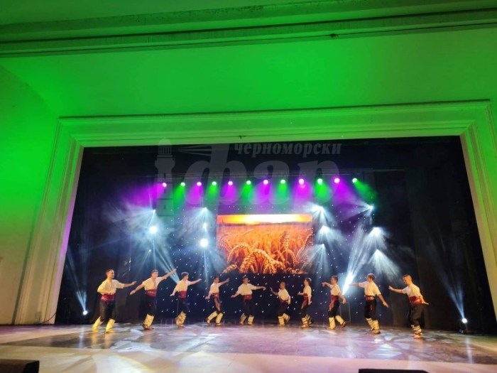 „Петлите“ сътвориха невероятен танцов спектакъл